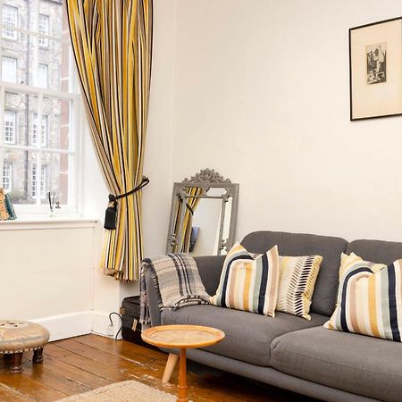Joivy Classy Apartment Near Edinburgh Castle Exterior photo
