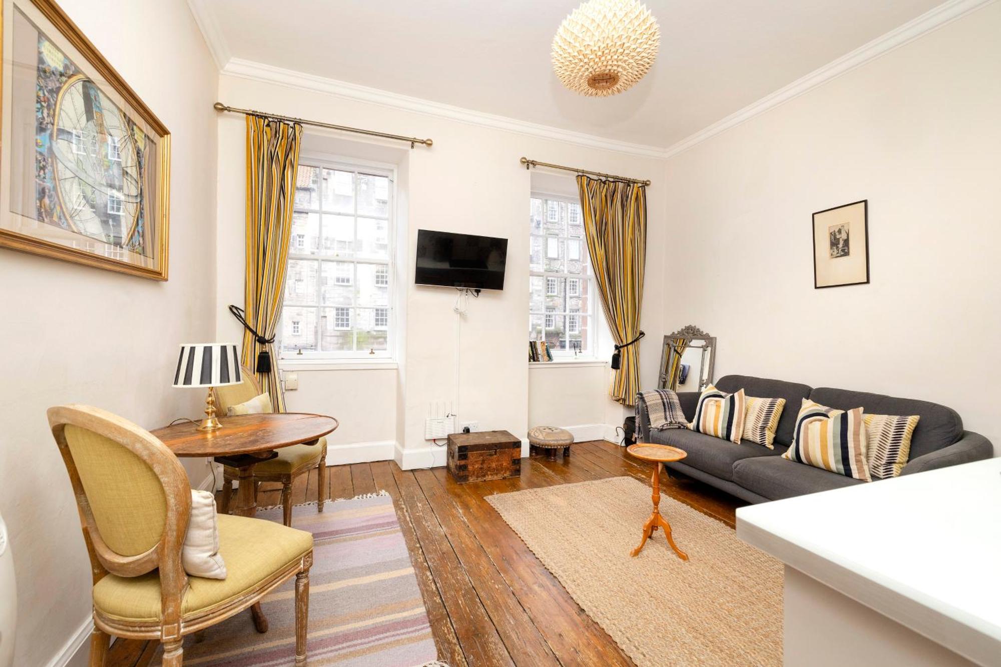 Joivy Classy Apartment Near Edinburgh Castle Exterior photo