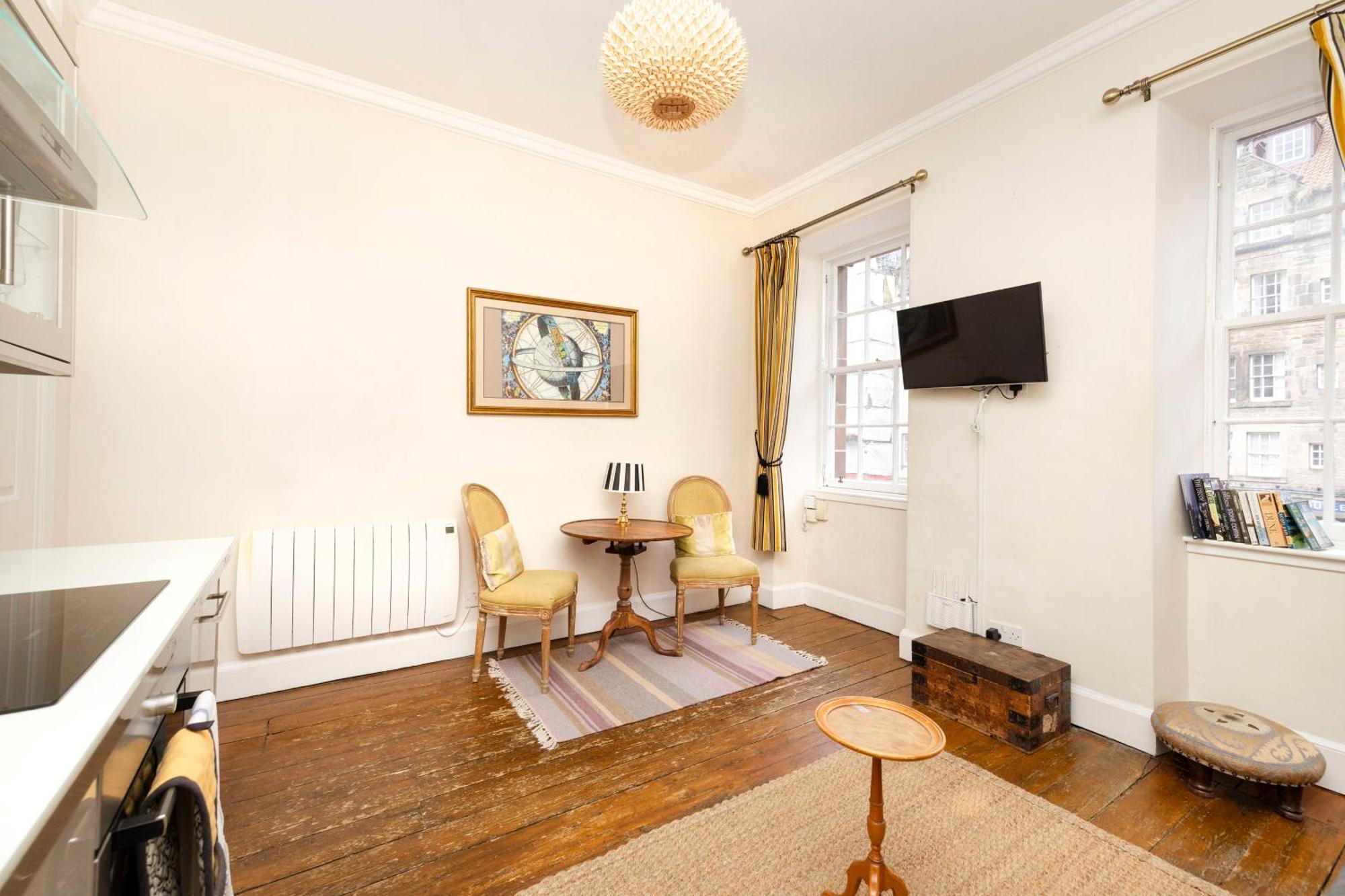 Joivy Classy Apartment Near Edinburgh Castle Exterior photo